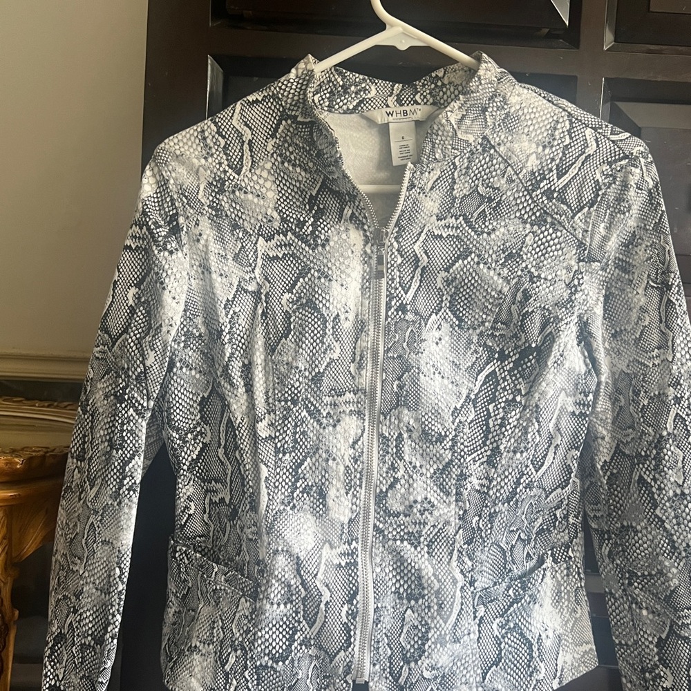 White House Black Market jacket size 6